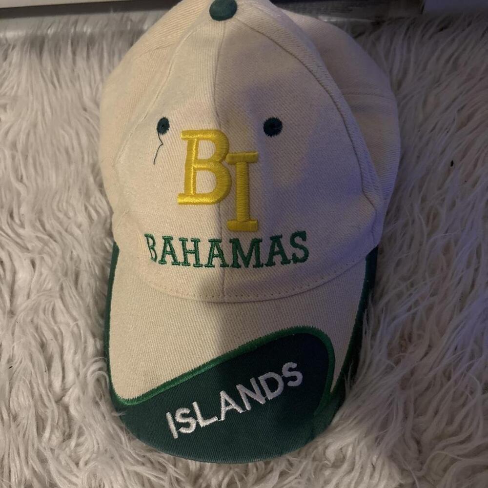 White and green ‘Bahamas’ ‘islands’ embroidered cap